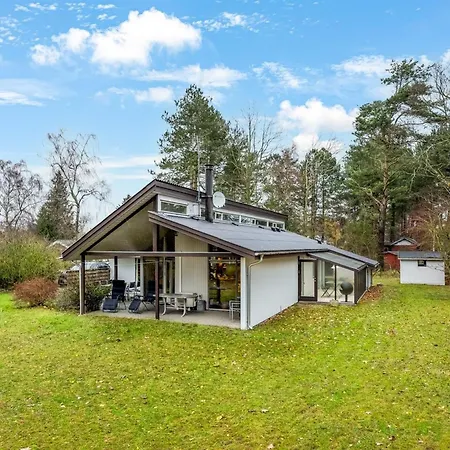 Ferienhaus Gjorgjija - 50m From The Sea By Interhome