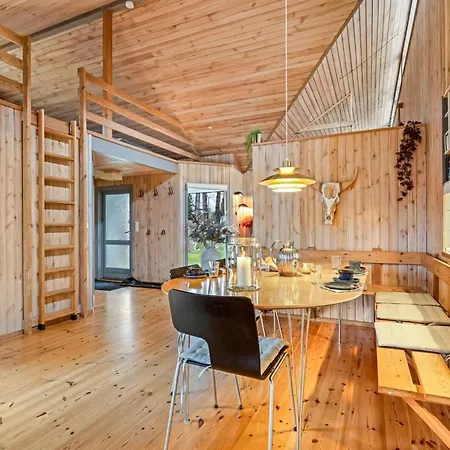 Ferienhaus Gjorgjija - 50m From The Sea By Interhome Bøtø By